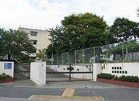 豊中市立第十五中学校の画像1