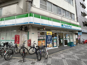ファミリーマート 大東町二丁目店の画像1