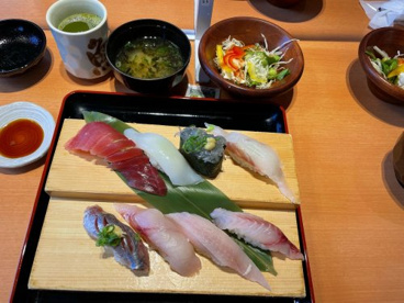 沼津魚がし鮨 流れ鮨 富士吉田店の画像2