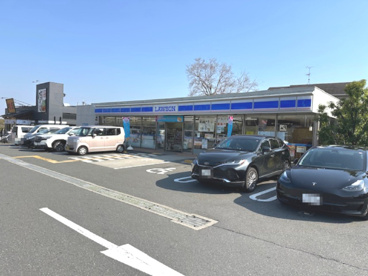 ローソン 東豊中町二丁目店の画像1