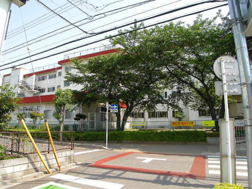 さいたま市立文蔵小学校の画像1
