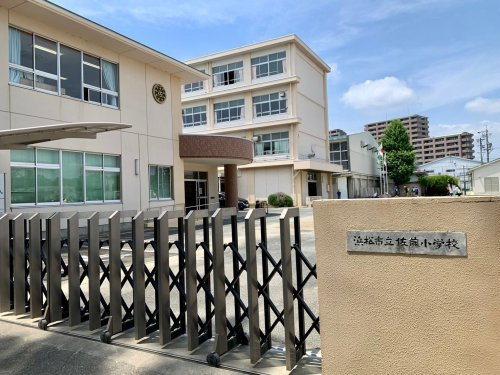 浜松市立佐藤小学校の画像
