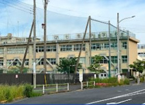 中学校 日野市立七生中学校