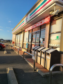 セブン-イレブン 倉敷連島鶴新田店の画像1