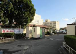 神戸市立歌敷山中学校の画像1