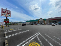 バースデイ栢山店