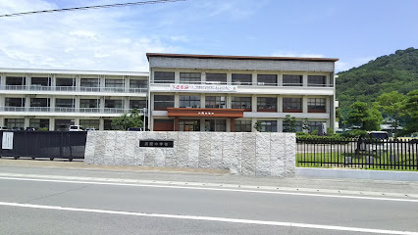 詫間中学校の画像1
