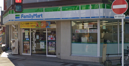 ファミリーマート わらび西口店の画像1