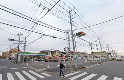ファミリーマート 南流山八丁目店の画像1