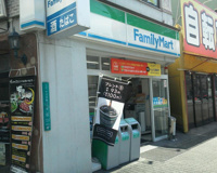  ファミリーマート十三本町二丁目店