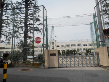 品川区区立　大崎中学校の画像2