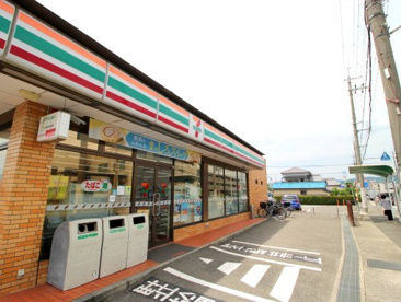 セブンイレブン 高槻大冠町店の画像1