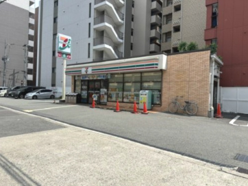 セブンイレブン 大阪西中島6丁目店の画像1