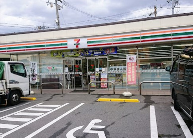 セブンイレブン東大阪金岡4丁目店の画像1