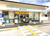 ファミリーマート【山科大塚店】