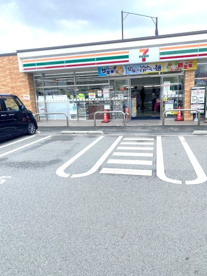 セブンイレブン 摂南大学前店の画像1