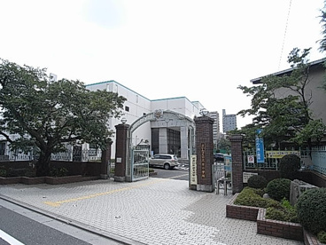 さいたま市立岸中学校の画像1
