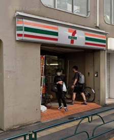 セブン-イレブン 新宿４丁目明治通り店の画像1