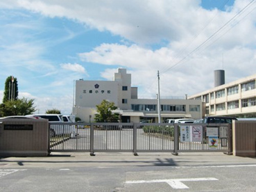 伊勢崎市立三郷小学校の画像1