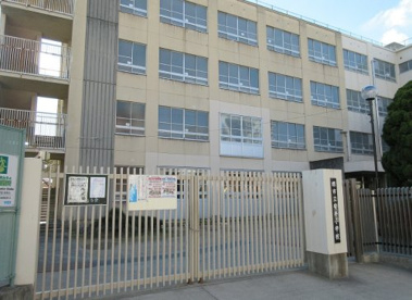 安井小学校の画像1