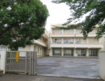 船橋市立飯山満中学校の画像1