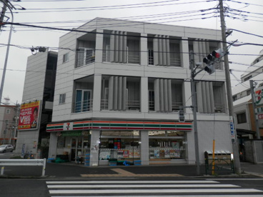 セブンイレブン　東大和市駅南店の画像1