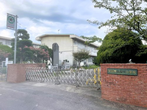 常総市立石下小学校の画像