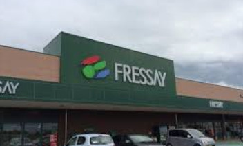 FRESSAY(フレッセイ) 富塚店の画像1