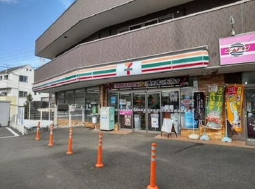 セブンイレブン 横浜市沢町店の画像1