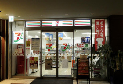 セブンイレブン 神田淡路町ワテラス店の画像1