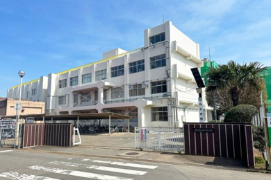 阿見町立朝日中学校