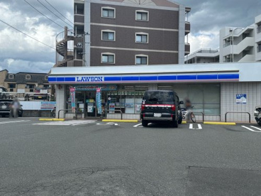 ローソン 大橋四丁目店の画像1