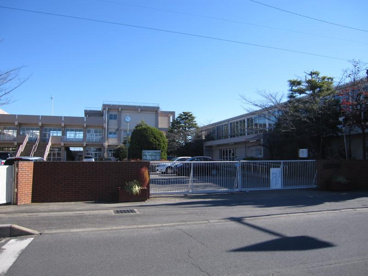 吉川市立南中学校の画像1