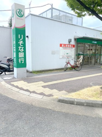 りそな銀行 香里支店の画像1