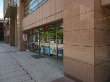 セブンイレブン 7FS帝京平成大学池袋キャンパ店の画像1