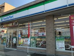 ファミリーマート 名西名塚町店の画像