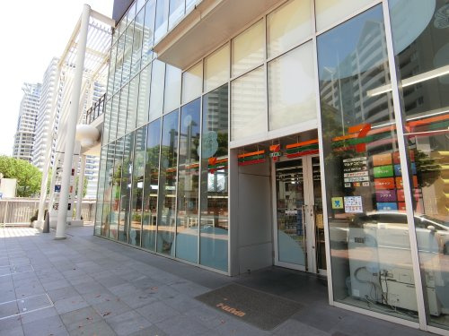 セブンイレブン　横浜ポートサイドプレイス店