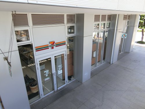 セブンイレブン　横浜ポートサイドプレイス店