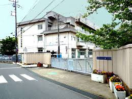 草加市立小山小学校の画像1
