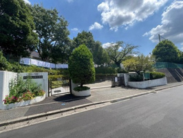 もえぎ野中学校の画像