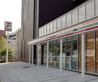 セブンイレブン 大阪桜島駅前店の画像1