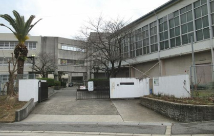 原山台中学校の画像1