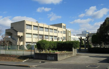 赤坂台中学校の画像1