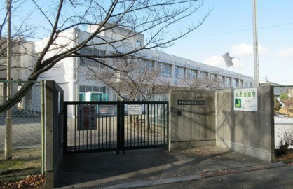 新檜尾台小学校の画像1