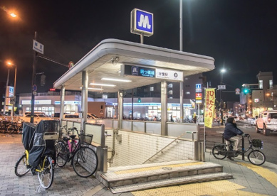 岸里駅の画像1