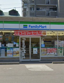 ファミリーマート 名西名塚町店の画像1
