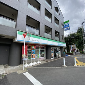 ファミリーマート 高井戸西一丁目店の画像1