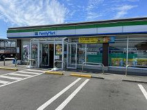 ファミリーマート 菓子野店