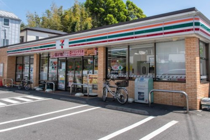 セブンイレブン 世田谷経堂本町通り店の画像1