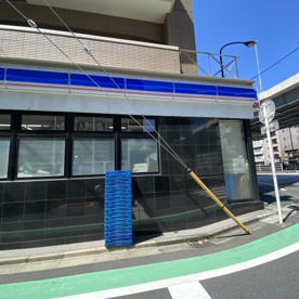 ローソン 新宿水道町店の画像1